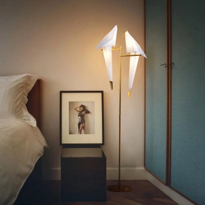 Goldene Vogel-Metall-Wohndekor-Stehlampe