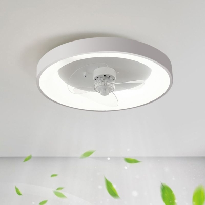 Runde Deckenventilatoren aus Metall mit Lichtern in Weiß