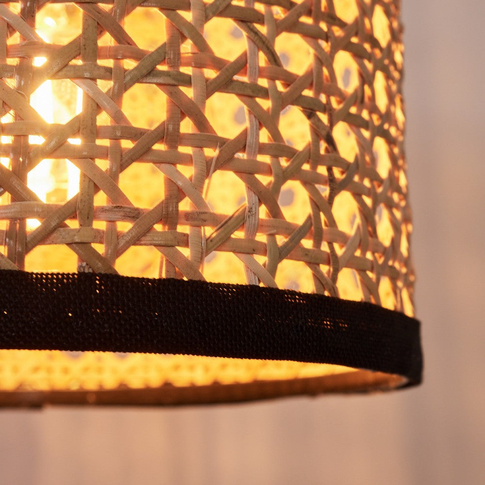 Wandleuchte mit kreativer Persönlichkeit aus Rattan