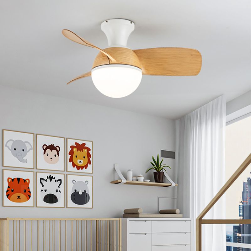Deckenventilatoren im modernen Stil aus hellem Eisen und Acryl für die Unterputzmontage im Wohnzimmer