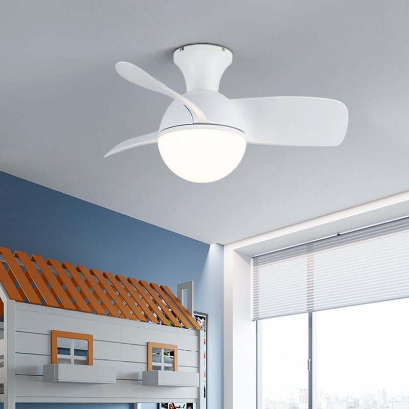 Deckenventilatoren im modernen Stil aus hellem Eisen und Acryl für die Unterputzmontage im Wohnzimmer