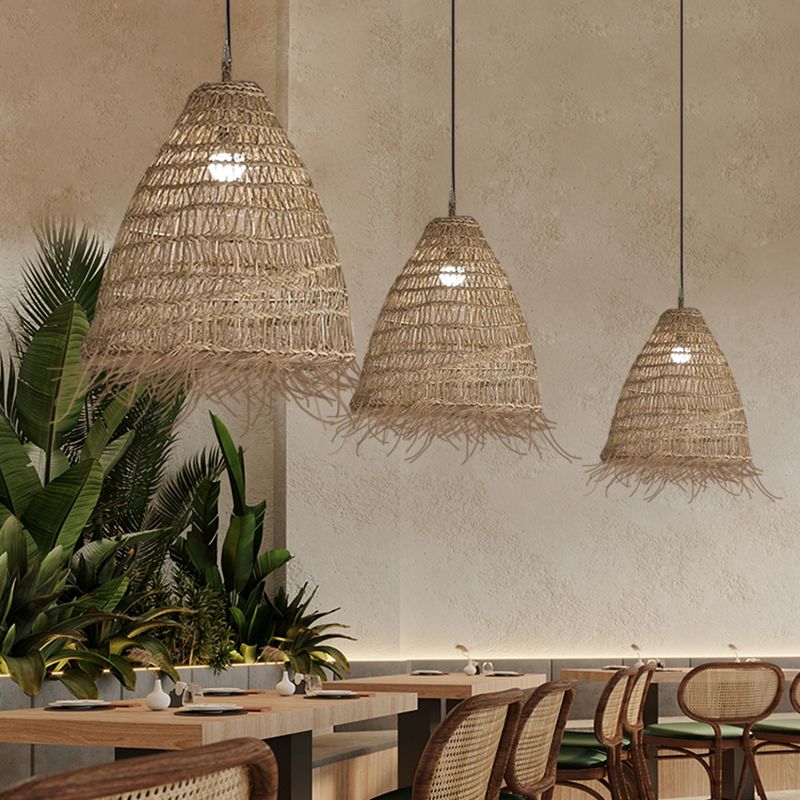 Moderne kegelförmige Pendelleuchte aus Rattan