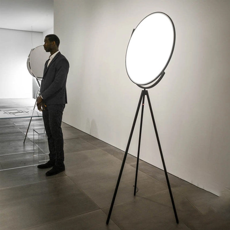 Minimalistische Stehlampe