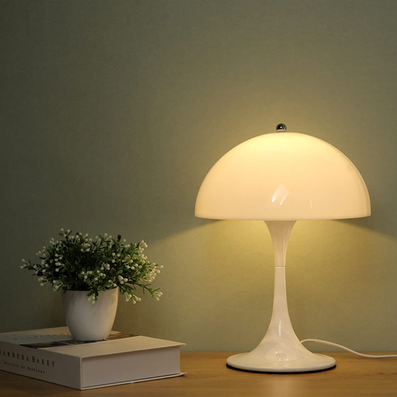 Nordische weiße Pilz-Tischlampe