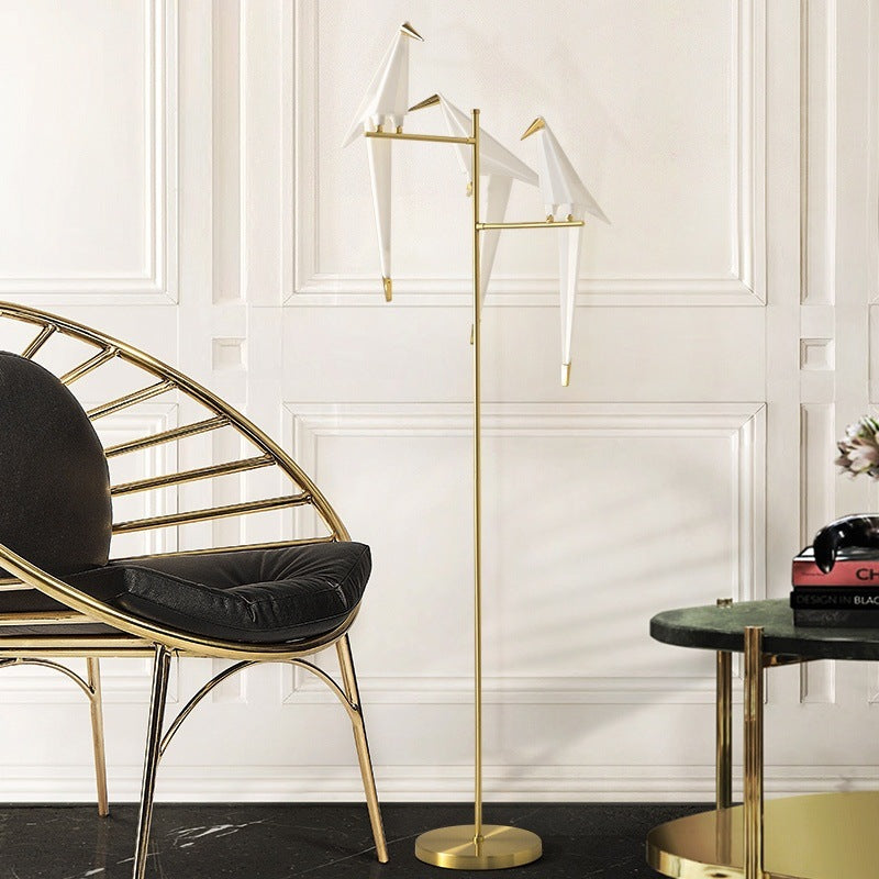 Goldene Vogel-Metall-Wohndekor-Stehlampe