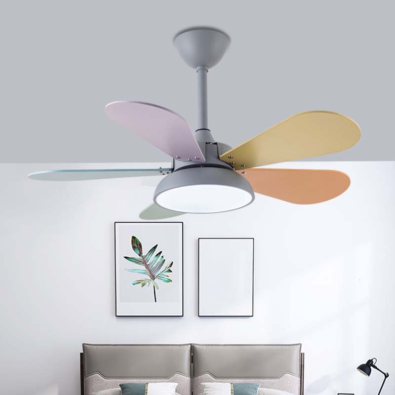 LED-Deckenventilatorlampe aus Metall im nordischen Stil für Kinderzimmer