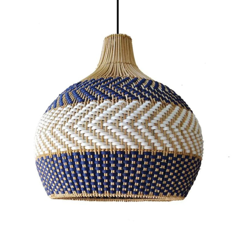 Designtrends für handgewebte blau-weiße Rattan-Pendelleuchten