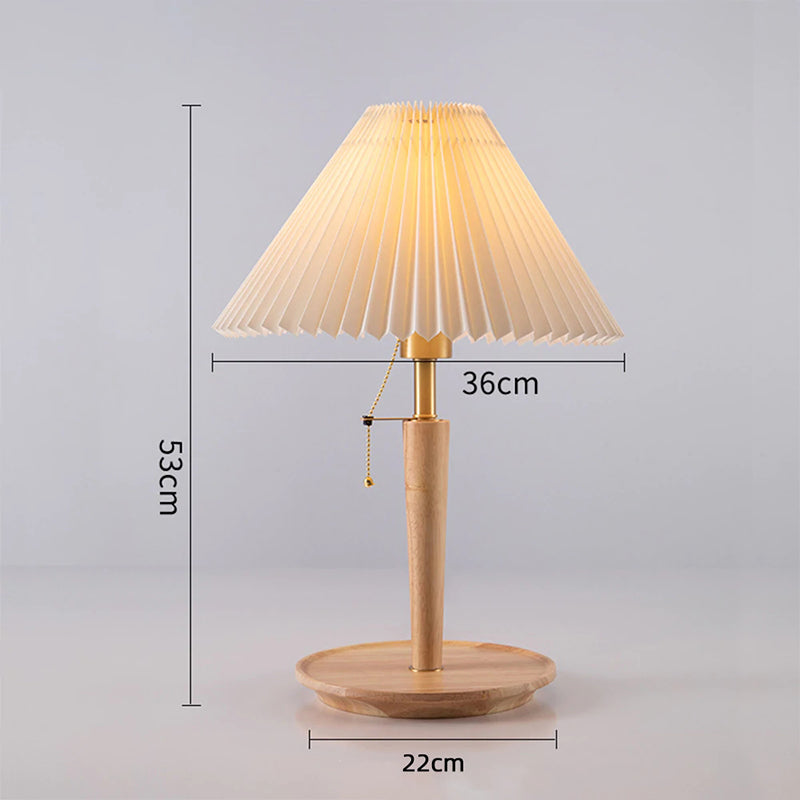 Nordische Plissee-Tischlampe