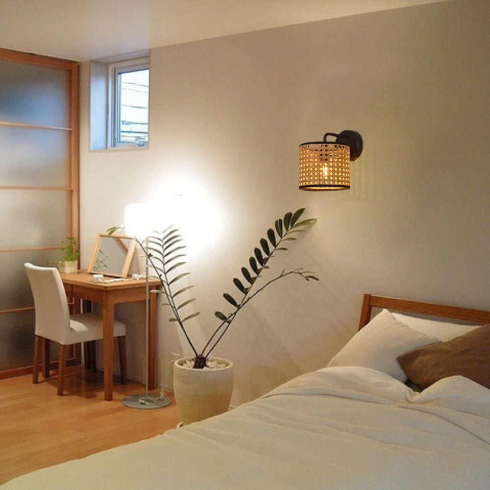 Wandleuchte mit kreativer Persönlichkeit aus Rattan