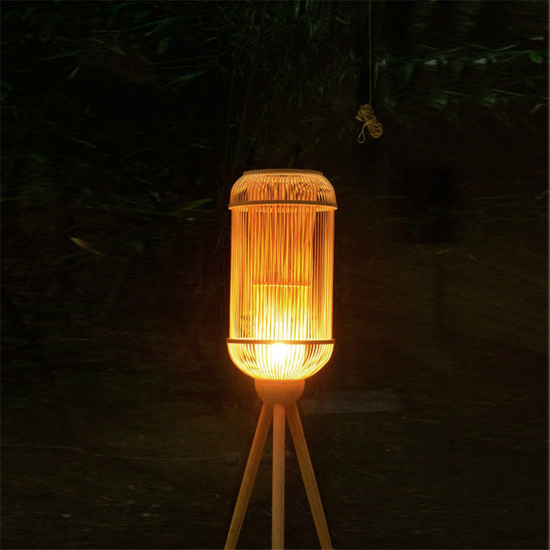 Handgefertigte Bambus-Stehlampe