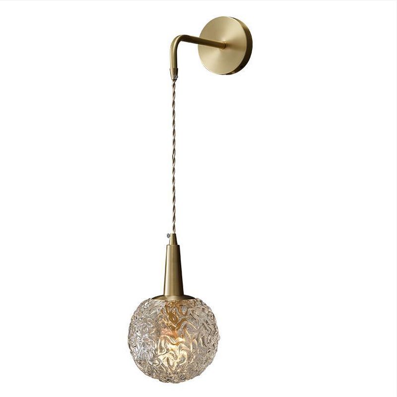 Kreative Wandleuchte aus Glas mit langem Arm