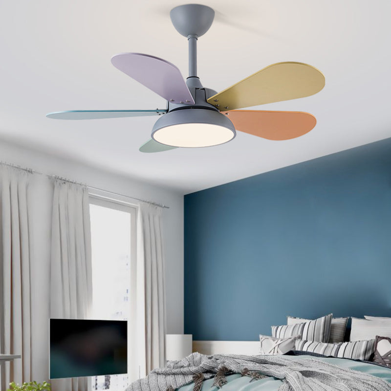 LED-Deckenventilatorlampe aus Metall im nordischen Stil für Kinderzimmer