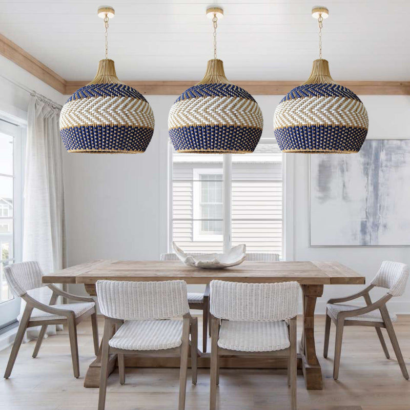 Designtrends für handgewebte blau-weiße Rattan-Pendelleuchten