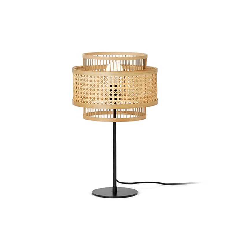 Handgeflochtene Rattan-Stehlampen und Tischlampen im Vintage-Design