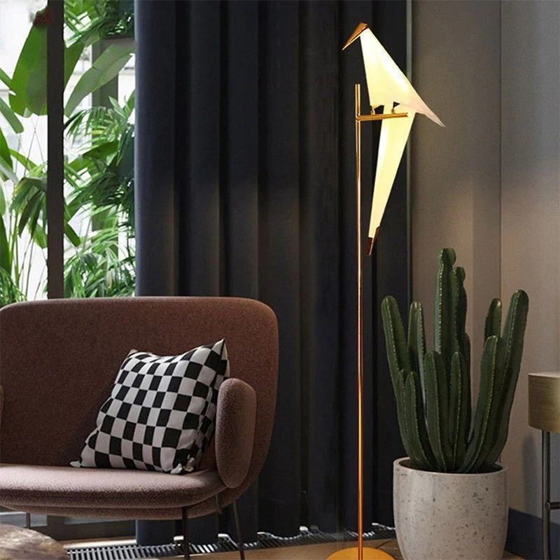 Goldene Vogel-Metall-Wohndekor-Stehlampe