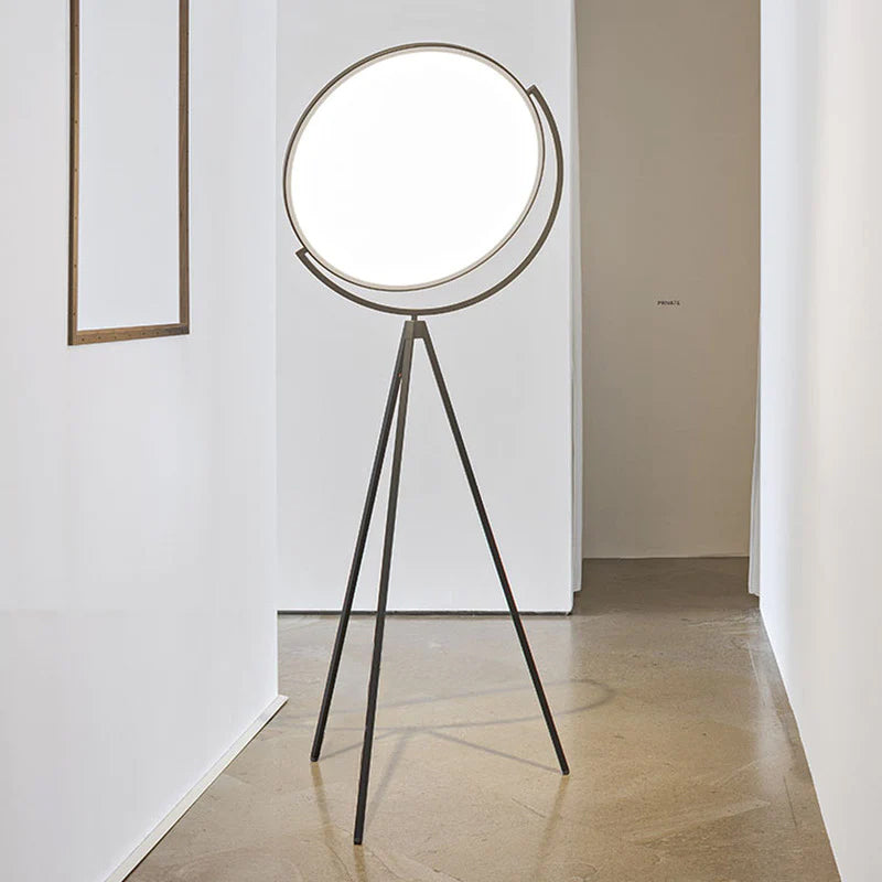 Minimalistische Stehlampe