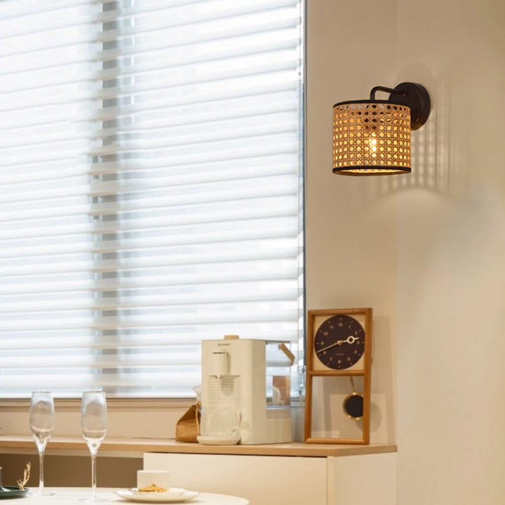 Wandleuchte mit kreativer Persönlichkeit aus Rattan