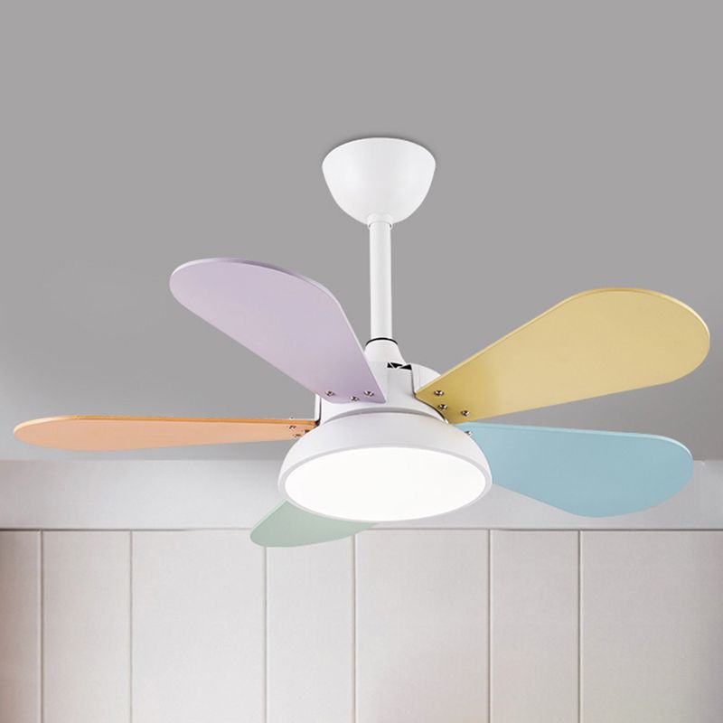 LED-Deckenventilatorlampe aus Metall im nordischen Stil für Kinderzimmer