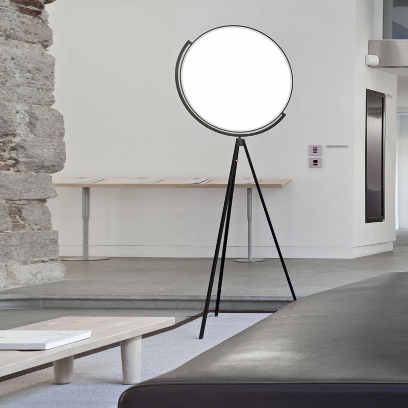 Minimalistische Stehlampe