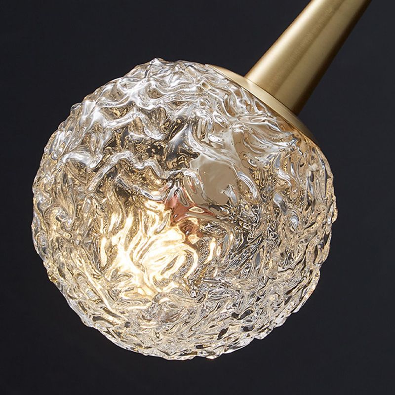Kreative Wandleuchte aus Glas mit langem Arm