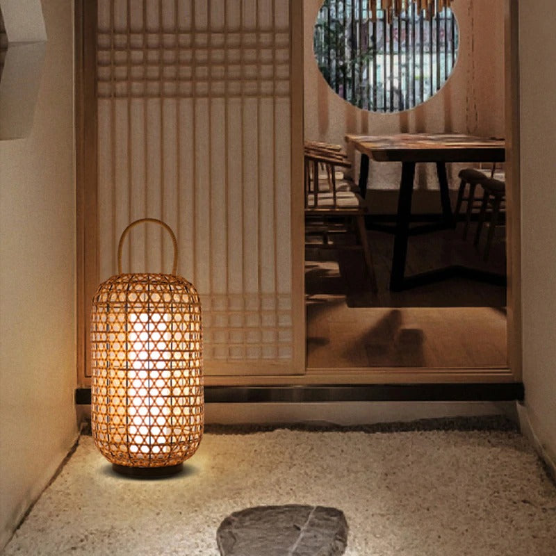 Japanische Stehlampen aus natürlichem Bambusgewebe für das Wohnzimmer