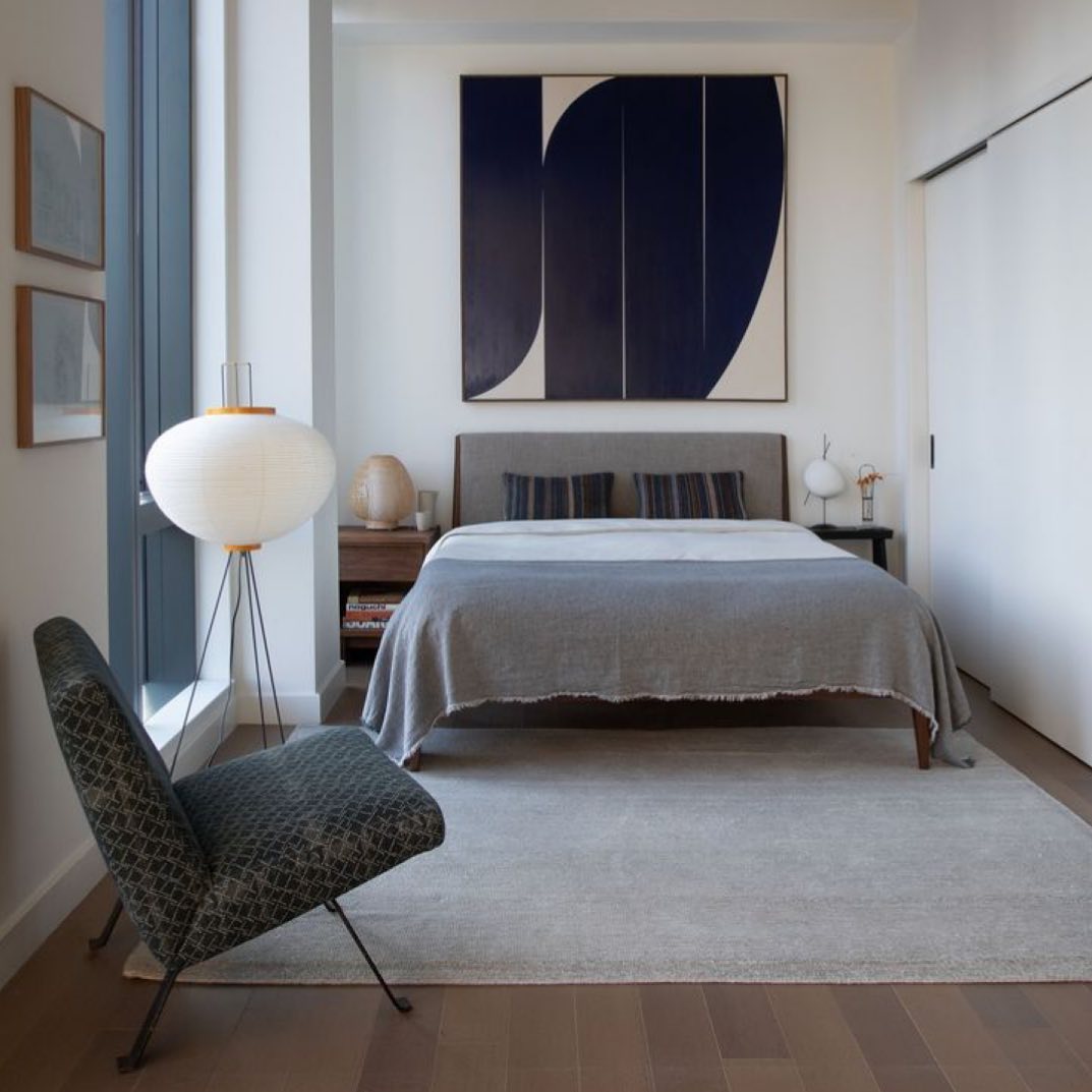 Moderne Stehlampe aus Reispapier