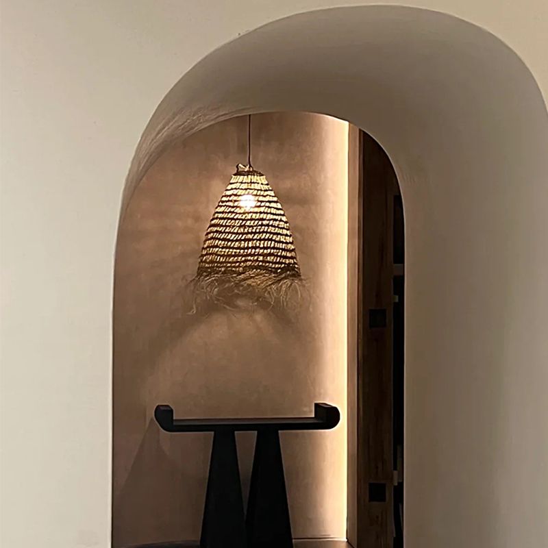 Moderne kegelförmige Pendelleuchte aus Rattan