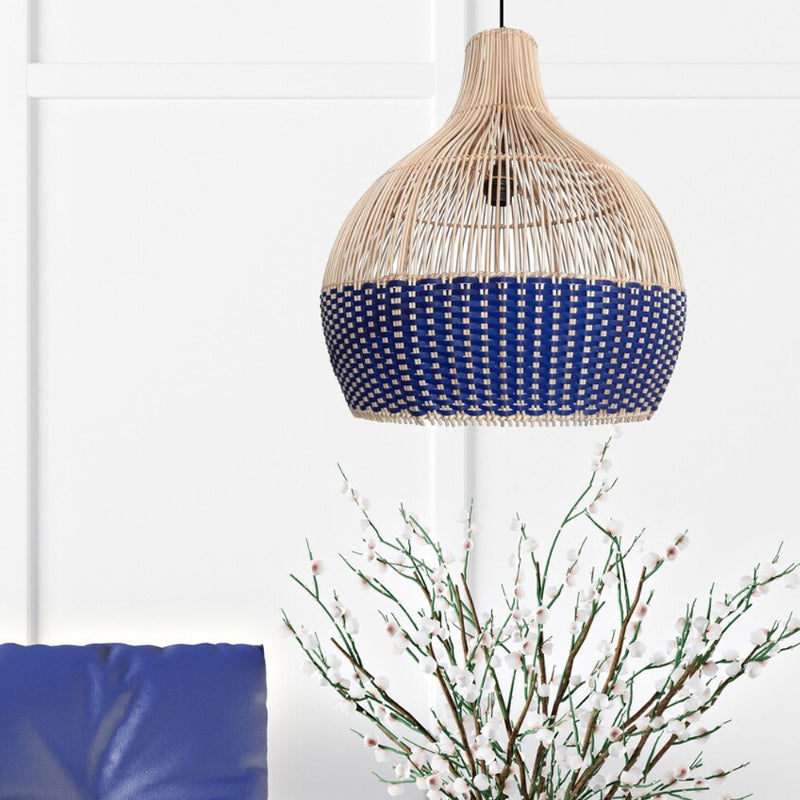 Klassische blaue Rattan-Pendelleuchte mit gewebtem Lampenschirm