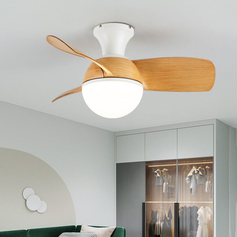Deckenventilatoren im modernen Stil aus hellem Eisen und Acryl für die Unterputzmontage im Wohnzimmer