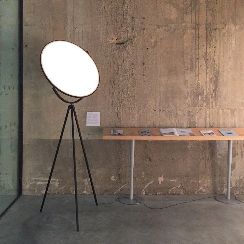 Minimalistische Stehlampe